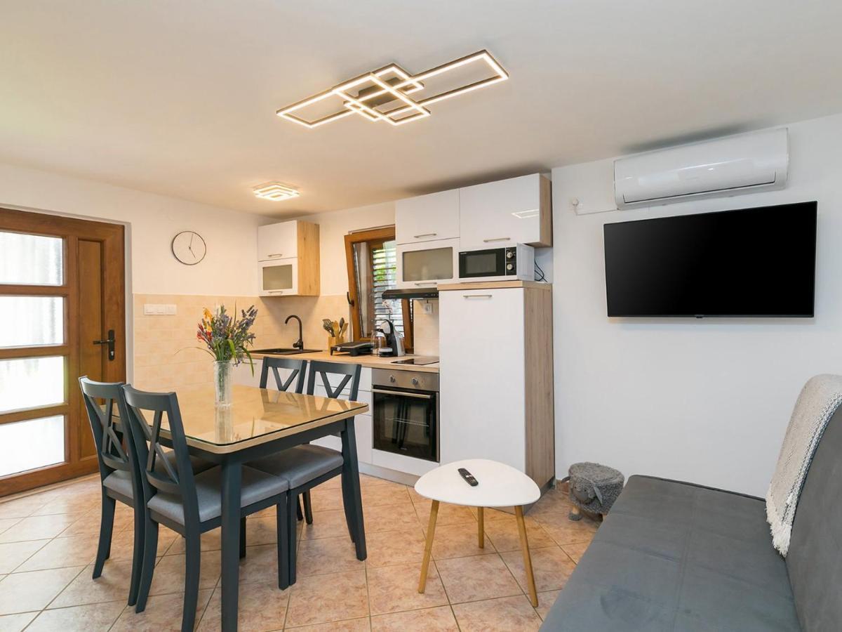 Apartman Lavanda New 2021 ポレッチ エクステリア 写真